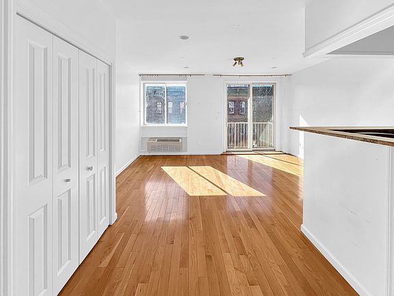 4th image of 123 W 131st St APT 5