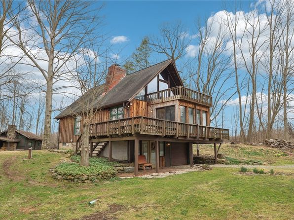 242 McClelland Rd, Mercer, PA 16137