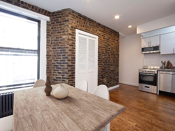 3rd image of 83 Baxter St #N7