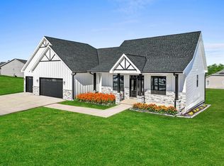 1653 Sweetbriar Way, Green Bay, WI 54311