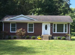 9704 Farmers Ln, Fairdale, KY 40118