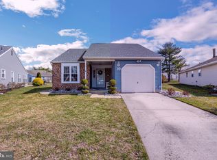 10 Hamilton Ct, Mount Laurel, NJ 08054