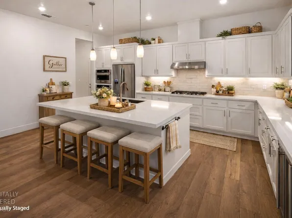 446 Canyon Creek Dr, Auburn, CA 95603