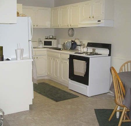 2 Bed 1 Bath Kitchen