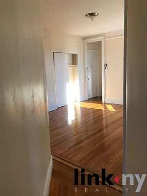 Rented by Link NY Realty | media 34