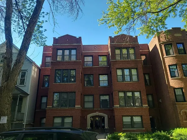 1445 W Warner Ave APT 1E, Chicago, IL 60613