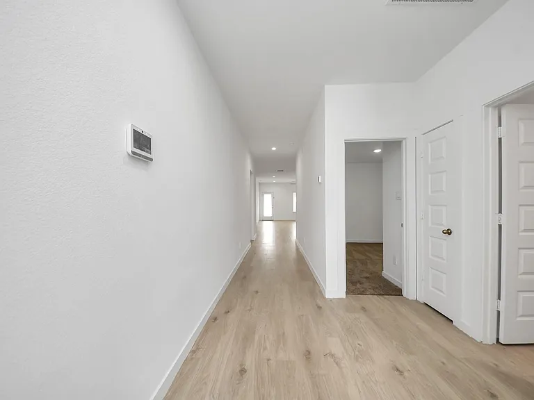 1618 Westway Dr — Photo 6