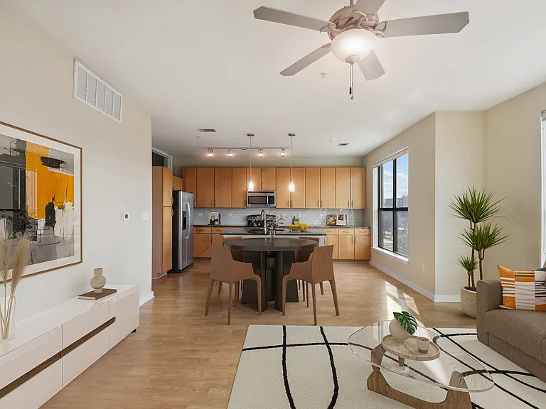 Cole Apartments — Photo 8