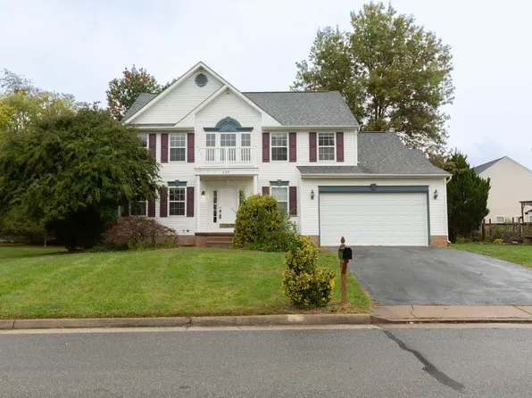 131 Cypress Point Dr, Charles Town, WV 25414