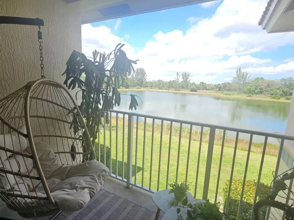 1145 Golden Lakes Boulevard #725, West Palm Beach, FL 33411