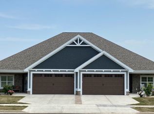 Bellflower Dr UNIT 2, Deforest, WI 53532
