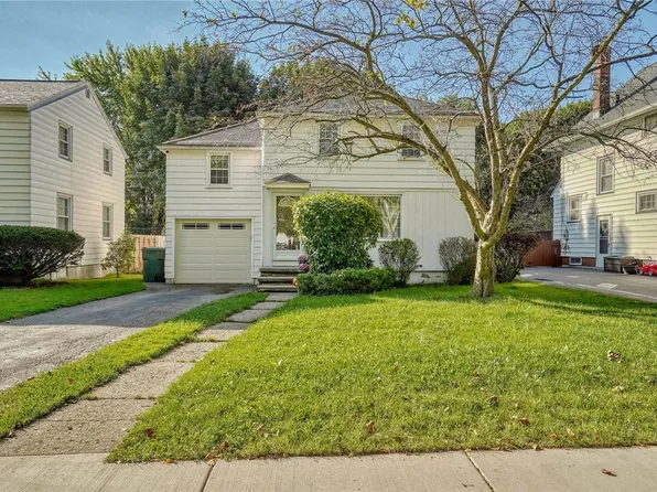 221 Farmington Rd, Rochester, NY 14609