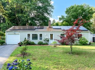 127 Woodbridge Rd, Glastonbury, CT 06033