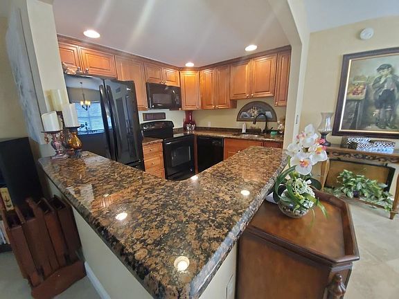 2nd image of 214 Tuscany D