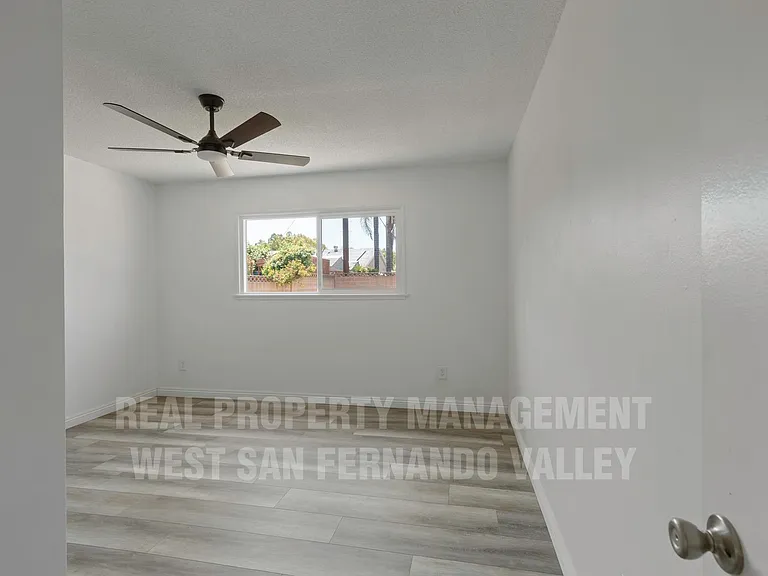 7749 Kentland Ave — Photo 21