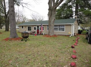 102 W North St, Lake, MI 48632