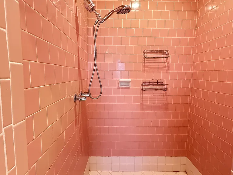 8001 1/2 Blackburn Ave — Photo 36