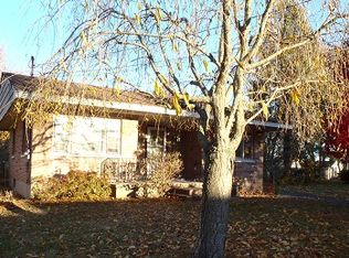 36 Maplewood Dr, Clinton, CT 06413