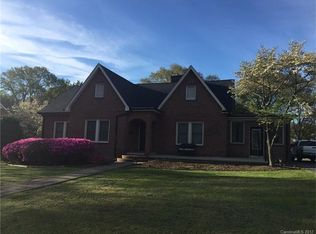 505 W Main St, Dallas, NC 28034