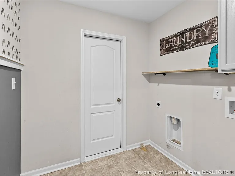 120 Chatfield Dr — Photo 28