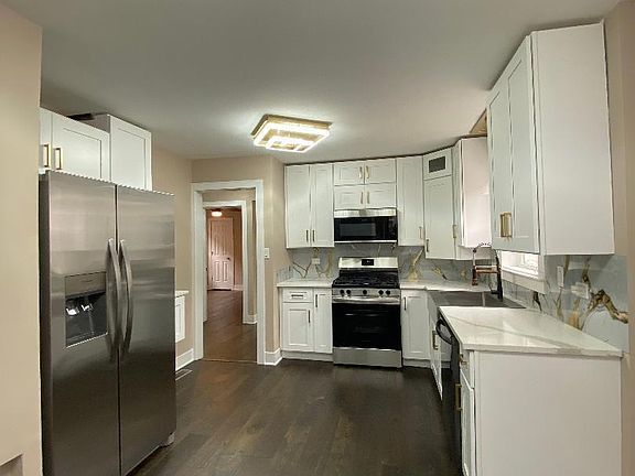 5th image of 8354 S Winchester Ave