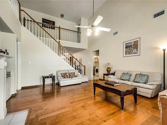 4th image of 6511 Ashwood Dr