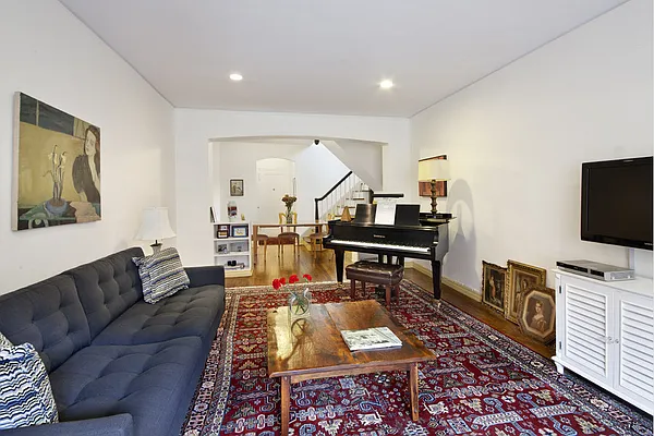 Sold by Stribling | media 22
