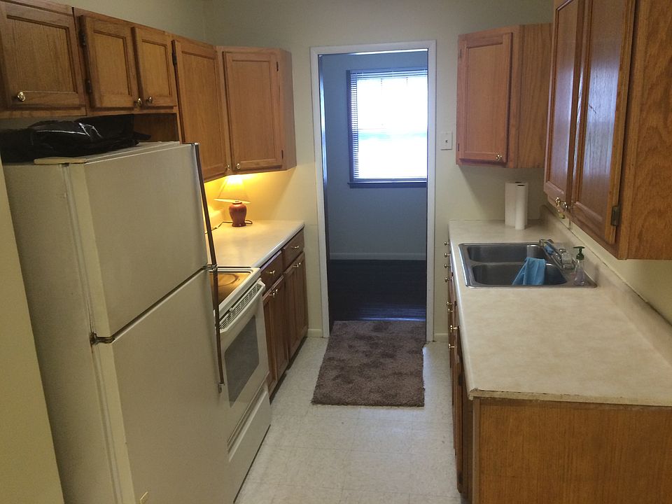 2nd image of 4138 Hoyt Ave