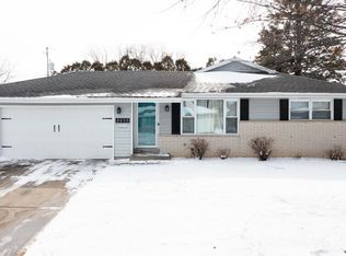 2610 Rutledge Ave, Janesville, WI 53545