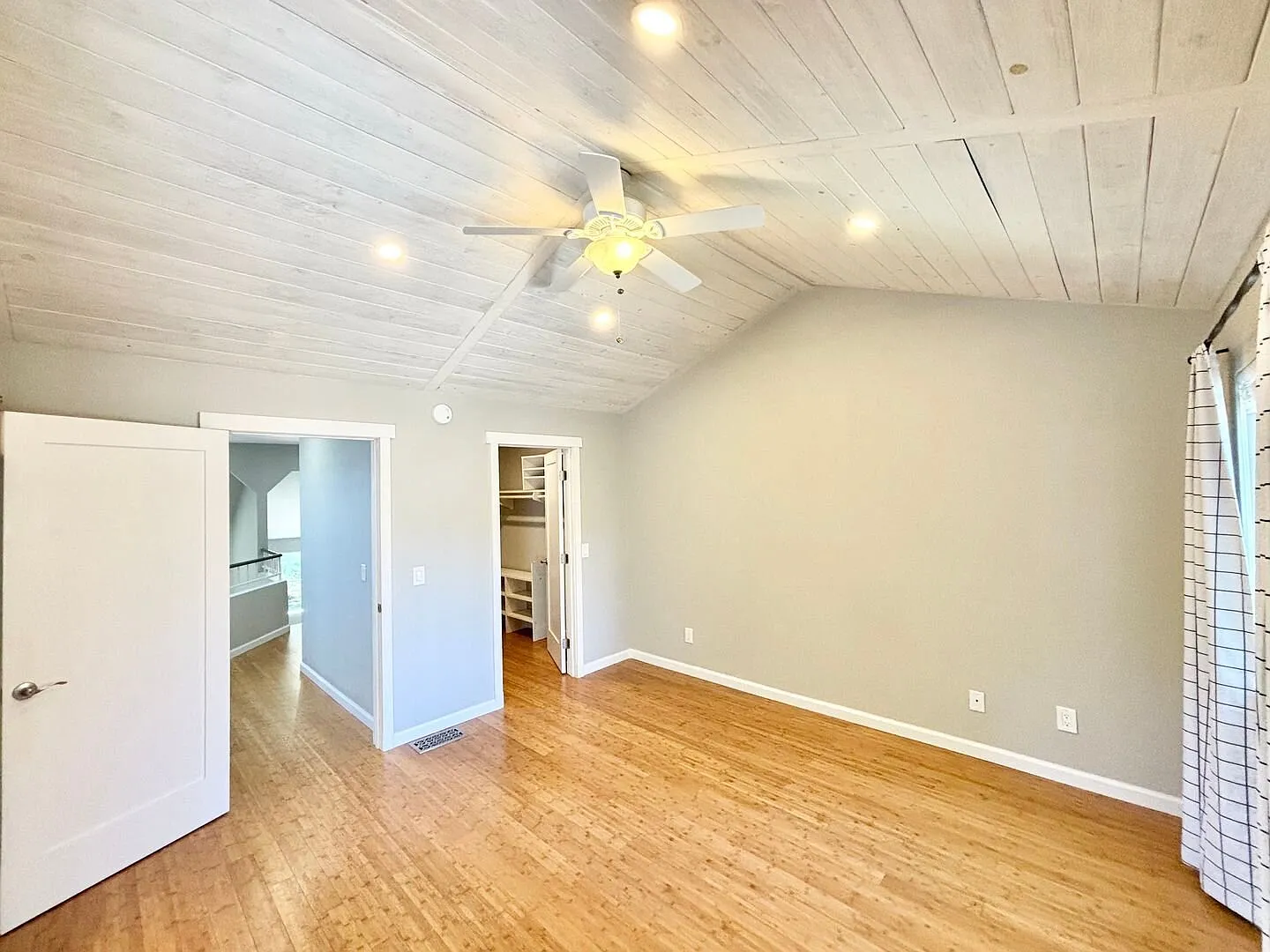 Ventura | 2 Bed 2 Bath | Cape Regatta Townhome — Photo 4