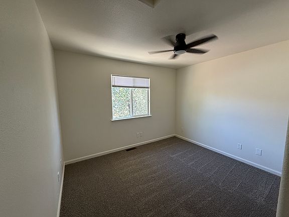 4th image of 625 Sunny Ln #D
