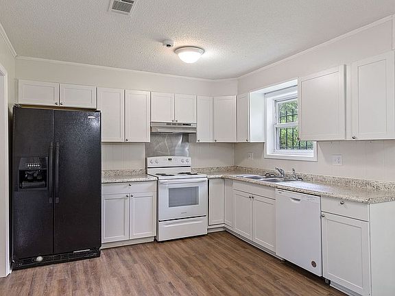 5th image of 3004 Griffis Ct