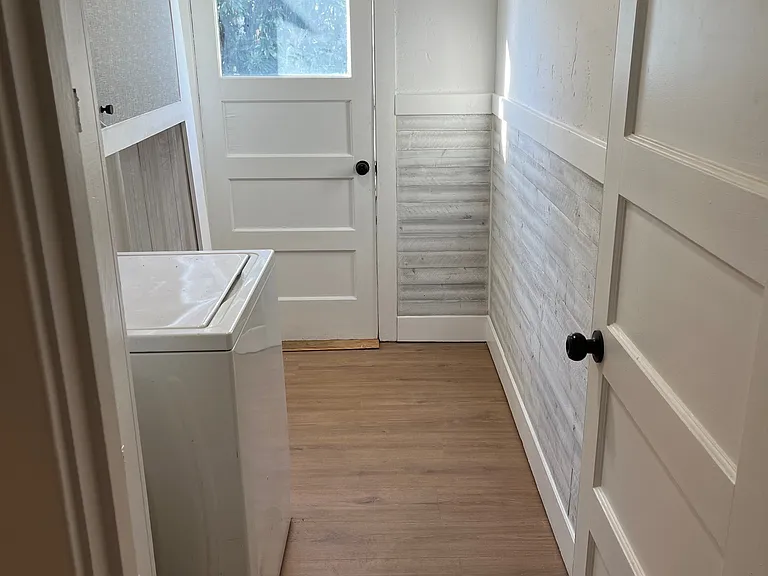 4091 Central Ave — Photo 10