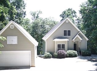 211 Riverlake Rd, Fair Play, SC 29643