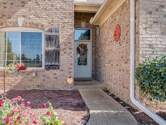 3rd image of 7490 Grandiflora Dr