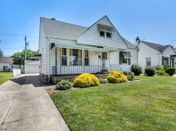 255 E 327th St, Eastlake, OH 44095