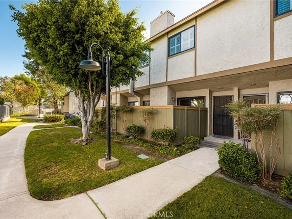 2000 W Palmyra Ave APT 10, Orange, CA 92868
