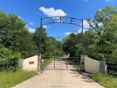 3989 N Graham Rd, College Station, TX, 77845