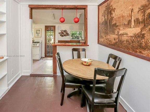 3rd image of 2869 Shipping Ave #A