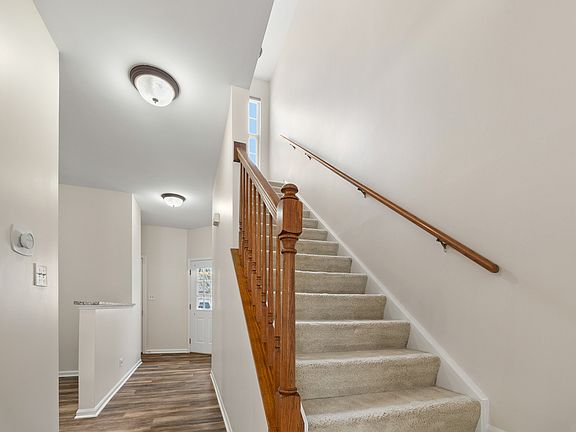 2nd image of 303 Glen Leven Ct #303