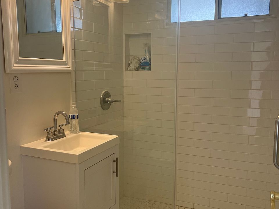 2nd image of 1309 N Lamer St