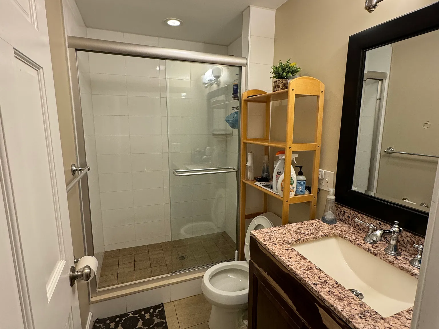 1 bed, $1,200 — Photo 4