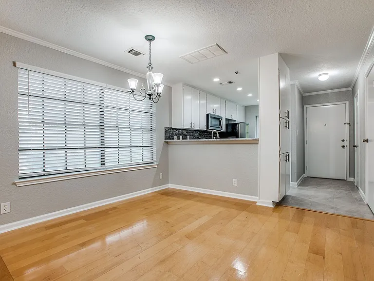 11815 Vance Jackson Rd #606 — Photo 3