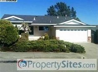 17700 Hillside Ct, Castro Valley, CA 94546