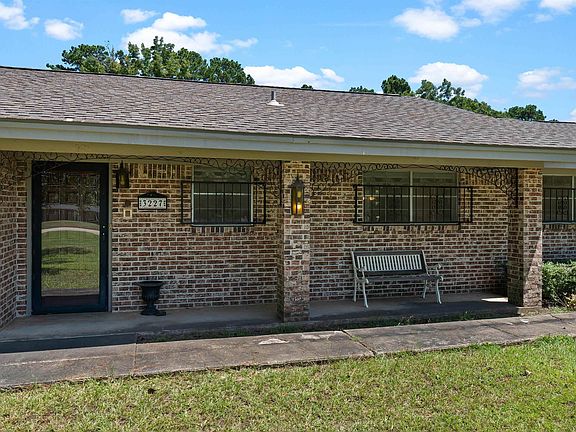 3rd image of 3227 W Highway 43