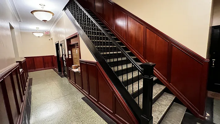 Rented by HOLTON REAL ESTATE INC. | media 22