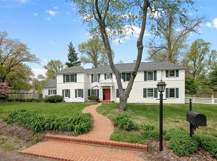 11 Warson Ter, Saint Louis, MO 63124