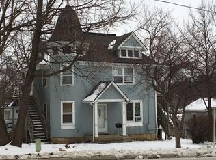 137 E Washington St APT 2F, West Chicago, IL 60185