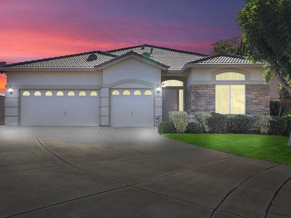 1st image of 681 Tracey Jean Ct