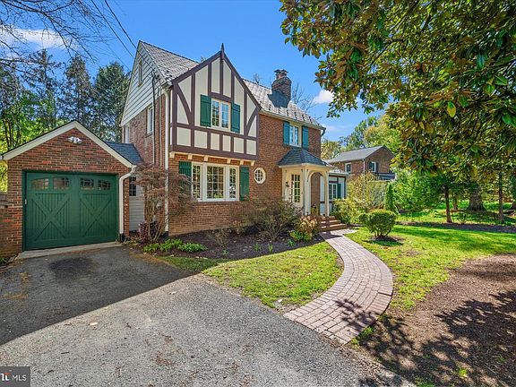 3rd image of 4001 Franconia Rd